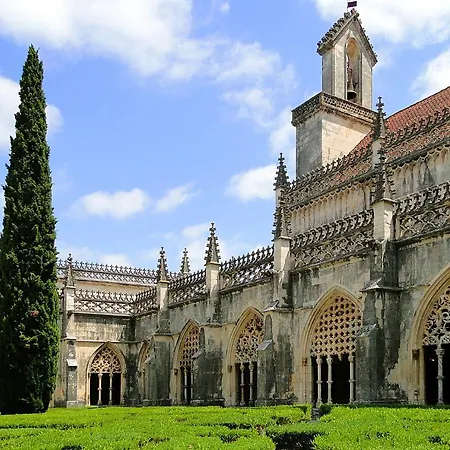 With One Bedroom In With Wifi 12 Km From The Beach Lisboa